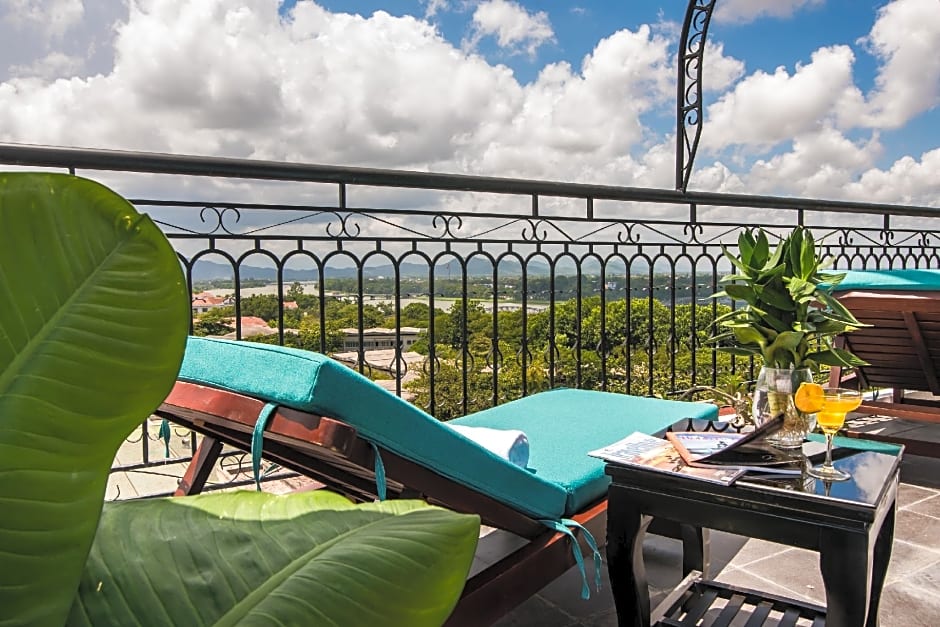 The Sunriver Boutique Hotel Hue