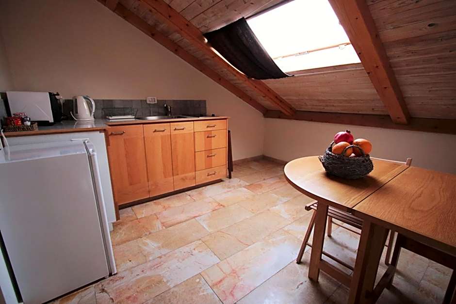 The Market Courtyard - Suites Hotel