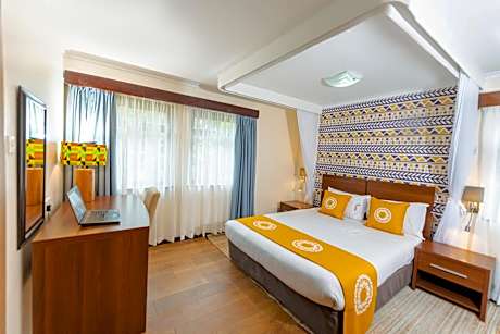 Two-Bedroom Queen Apartment - Attic/Non-Smoking