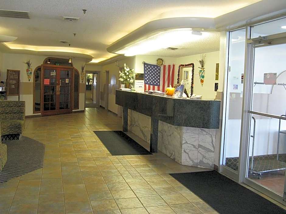 Howard Johnson by Wyndham Benton Harbor