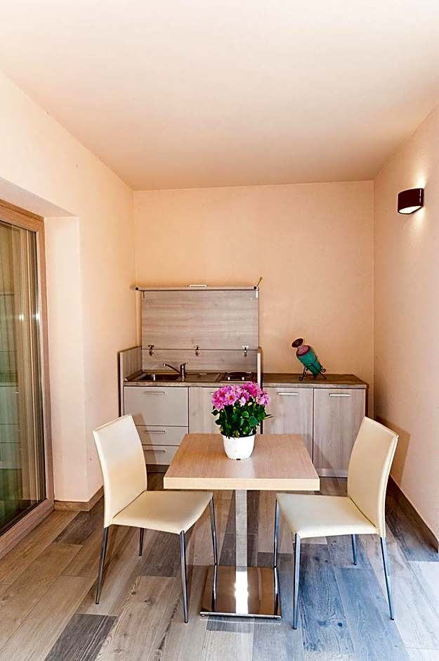 MOLAROTTO CAMERE CON ANGOLO COTTURA