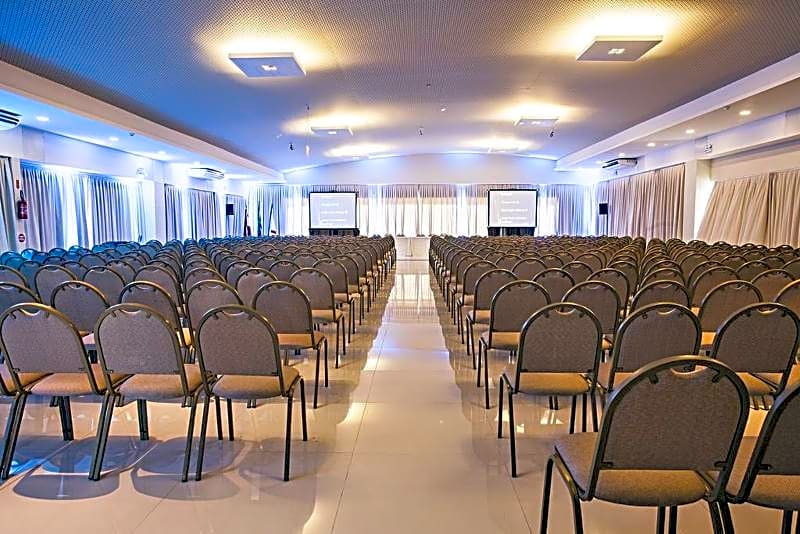 Slaviero Essential Ingleses Convention