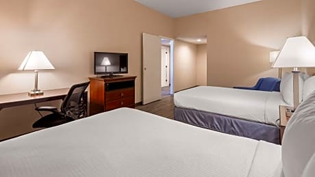 King Suite with Two Double Beds