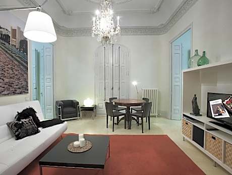 2 Bedroom Deluxe Suite