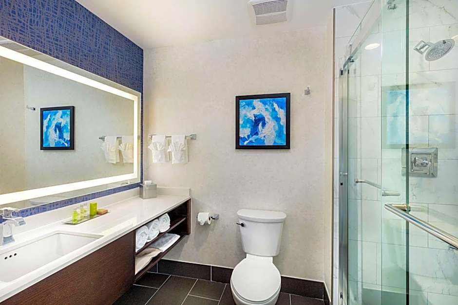 DoubleTree By Hilton Pomona