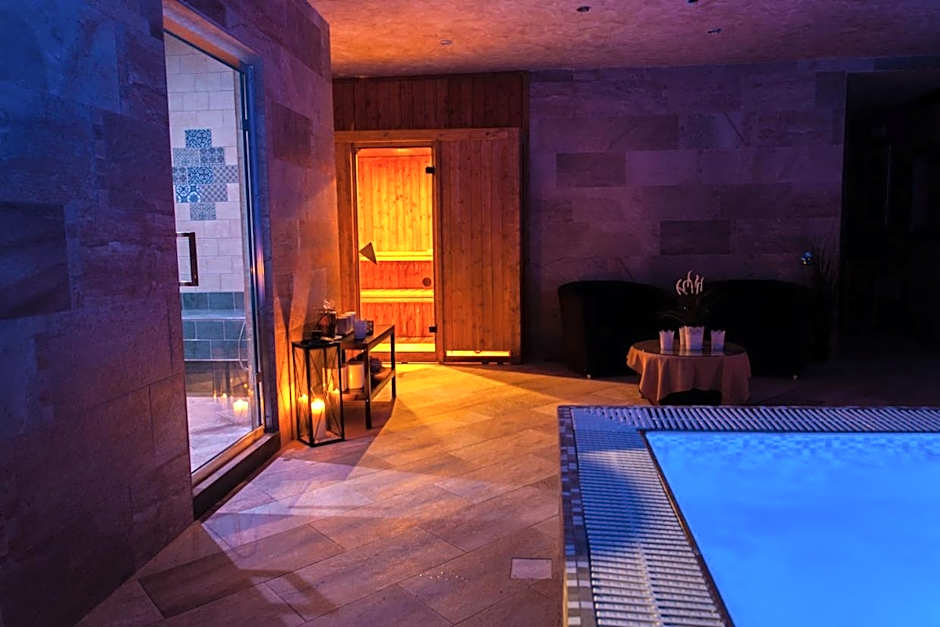 Hotel Costazzurra Museum & Spa