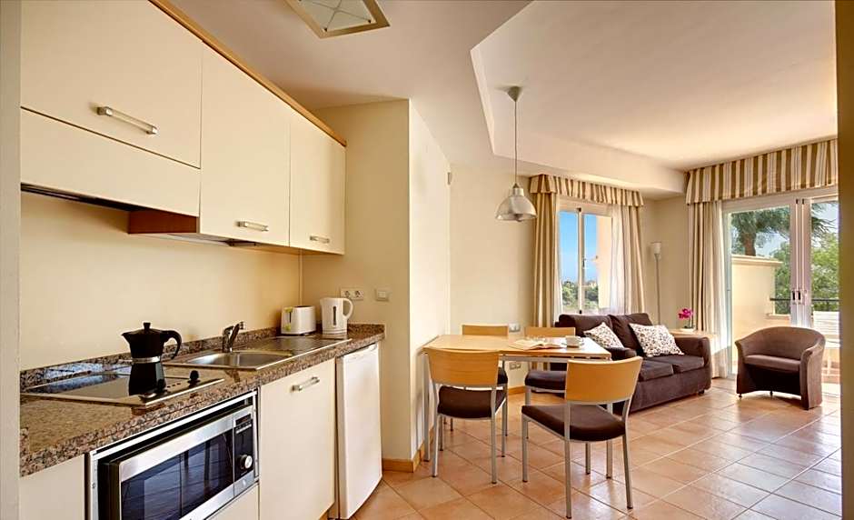 Elviria Hills Living