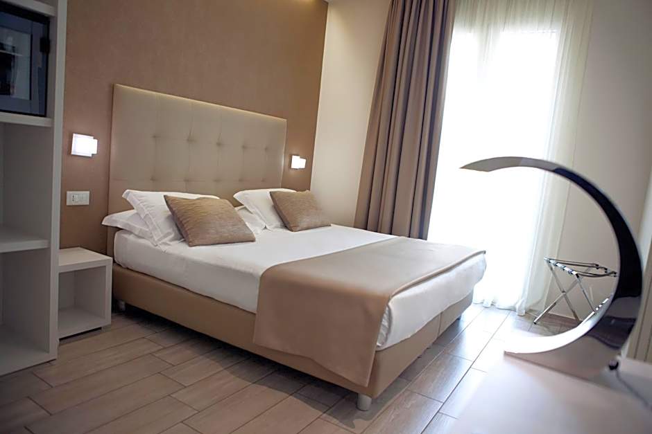 L'Hotel
