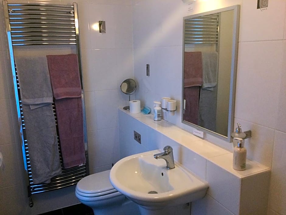 HH Accommodation