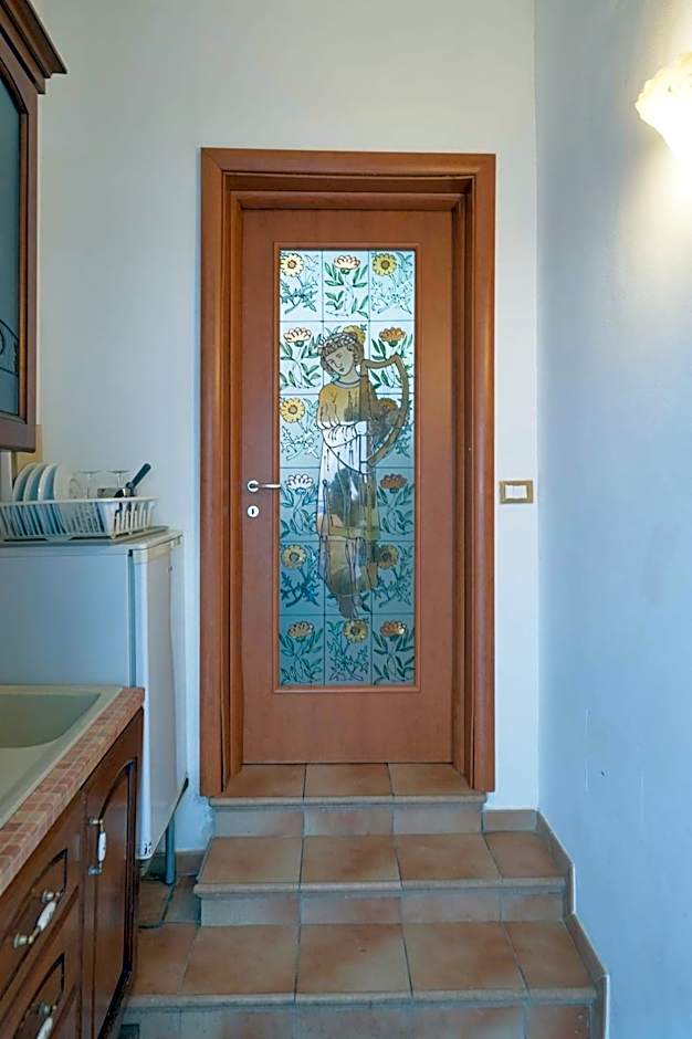 Mini casa con terrazzo in centro
