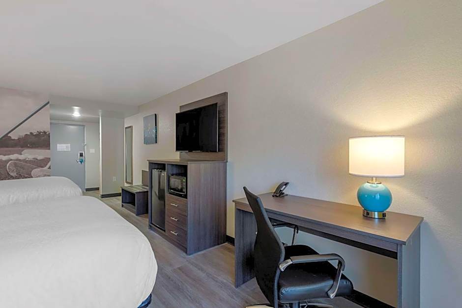 Clarion Pointe McDonough