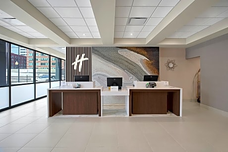 Holiday Inn Hotel & Suites Chicago - Downtown by IHG