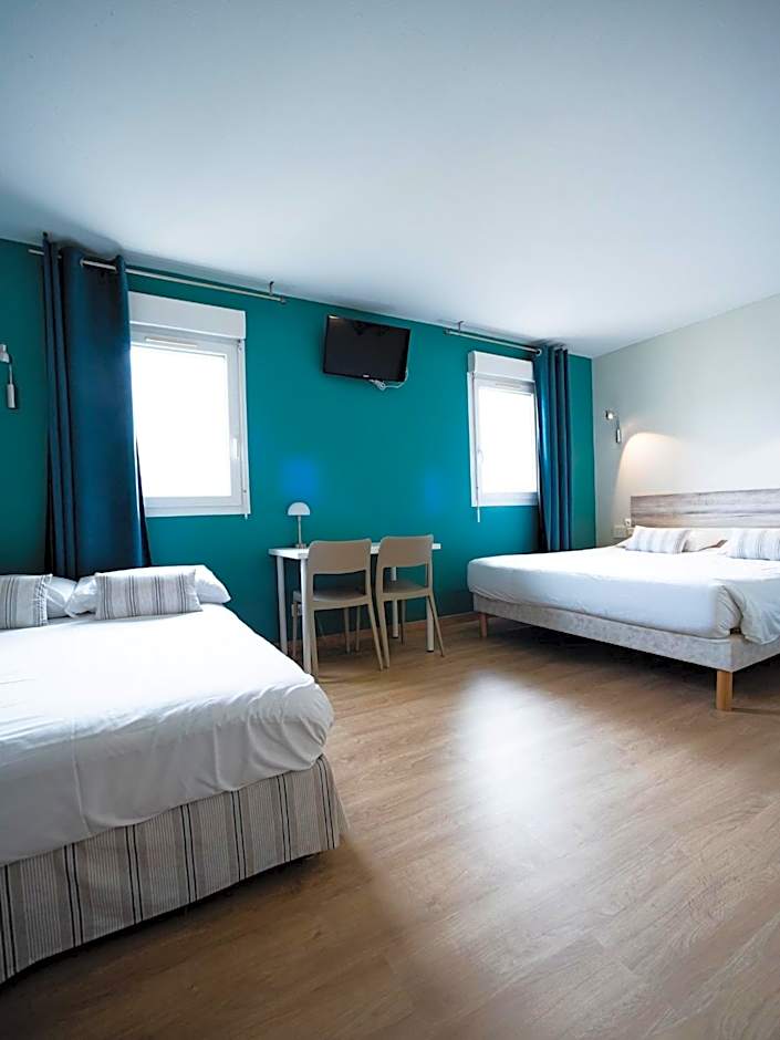 Hotel Grand Cap Rooftop Pool