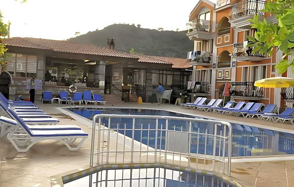 Magic Tulip Beach Hotel