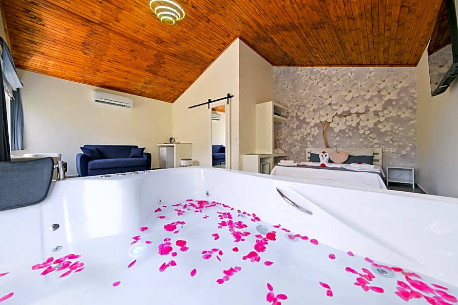 Larimar Suite Hotel