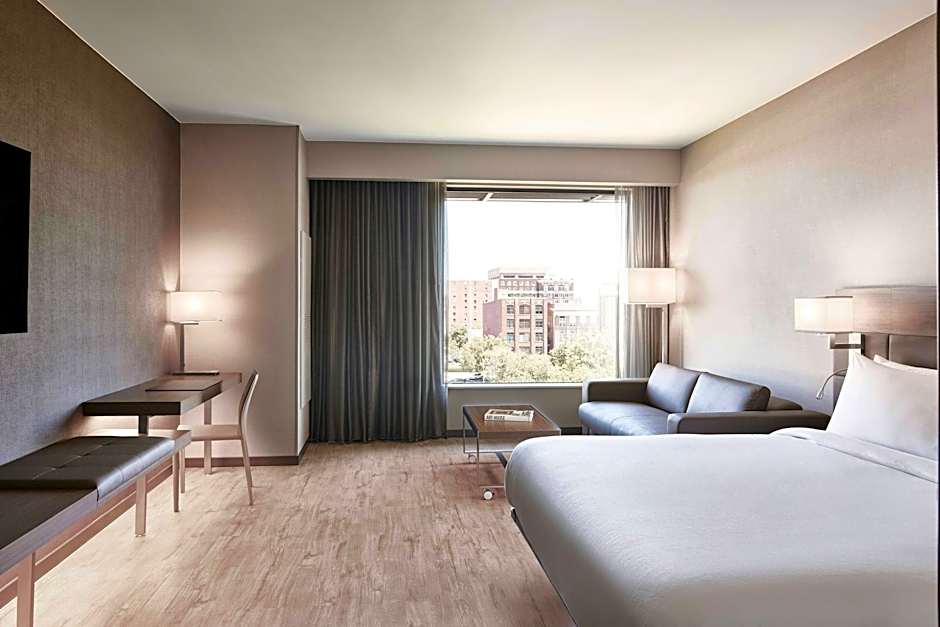 AC Hotel by Marriott Columbus Downtown