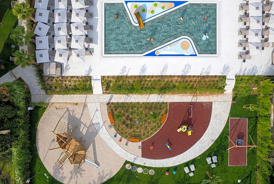 Molum Hotel & Residences