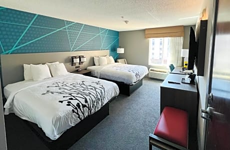 2 Queen Beds Nonsmoking