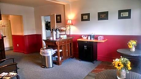 Vinehurst Inn And Suites