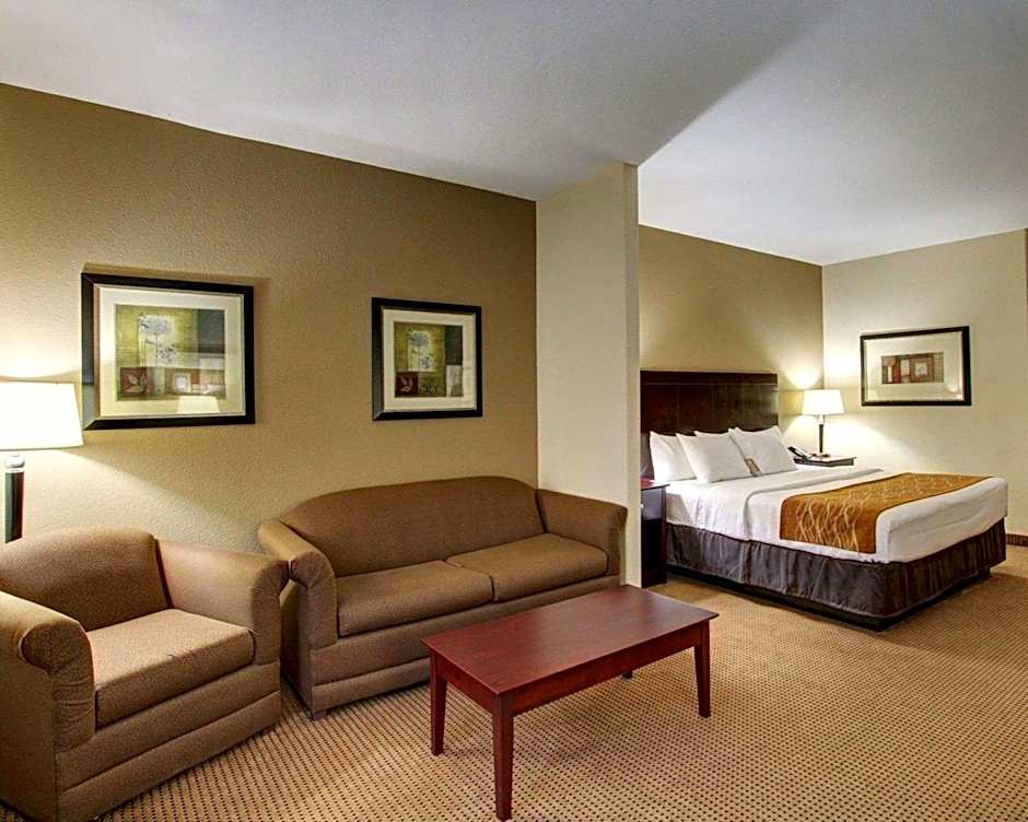 Comfort Inn & Suites Alvarado