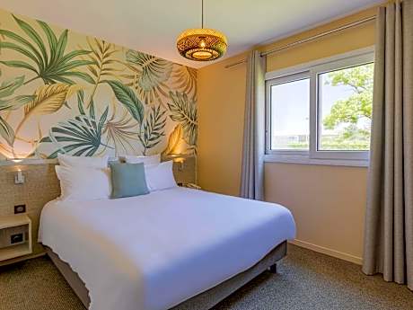 Exterior Apartment with Sofa