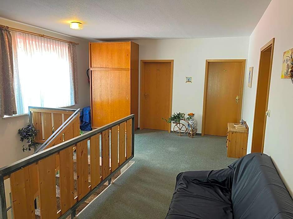 Landhotel & Restaurant Zum Krug im grünen Kranze