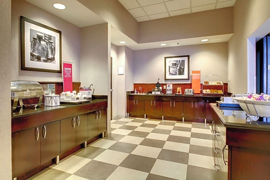 Hampton Inn Birmingham/Leeds