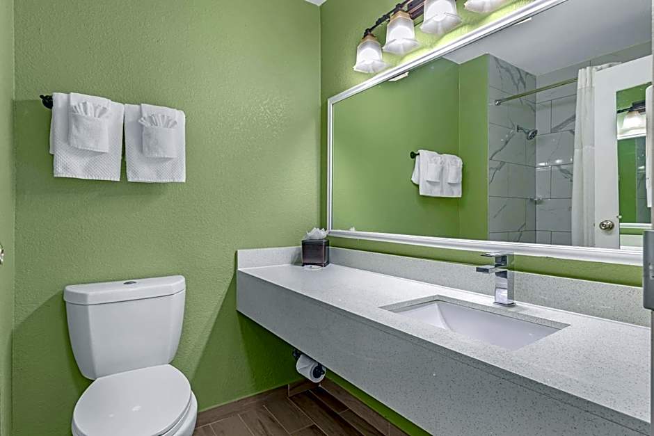 Quality Inn & Suites Plano