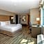 Coast Lonsdale Quay Hotel