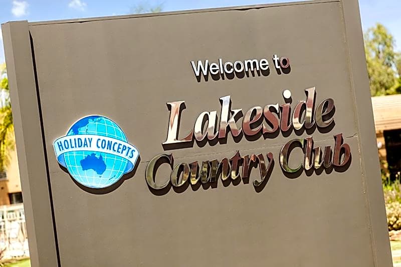 Lakeside Country Club