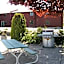 Cedar Hill Lodge