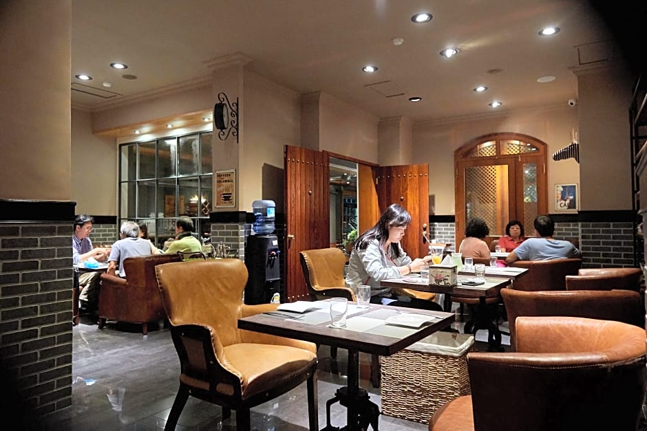 Trianon Country Hotel