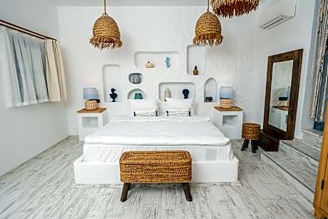 Premium Deluxe Pool Corner Double Double Room