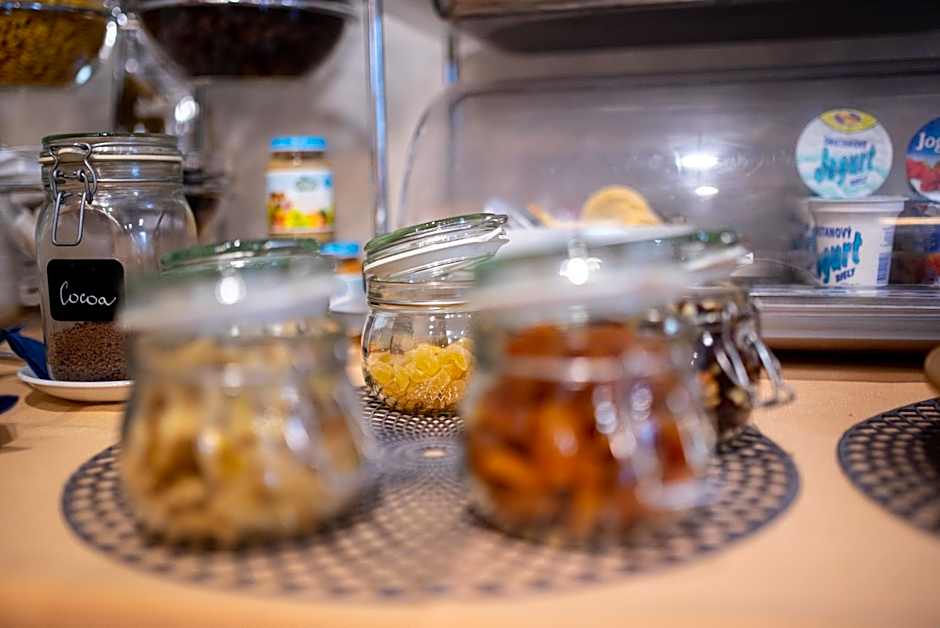 Felicity Garni Hotel