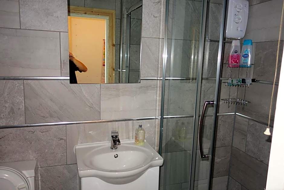 Swan Inn, Heathrow Airport