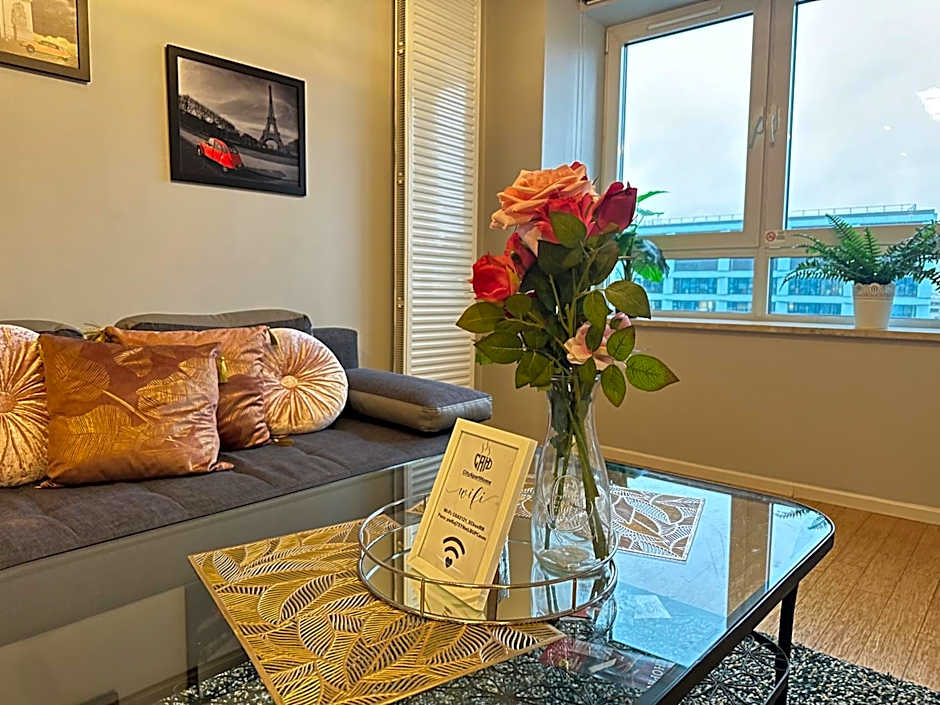 Platinum Towers by CityApartmentsPARKING