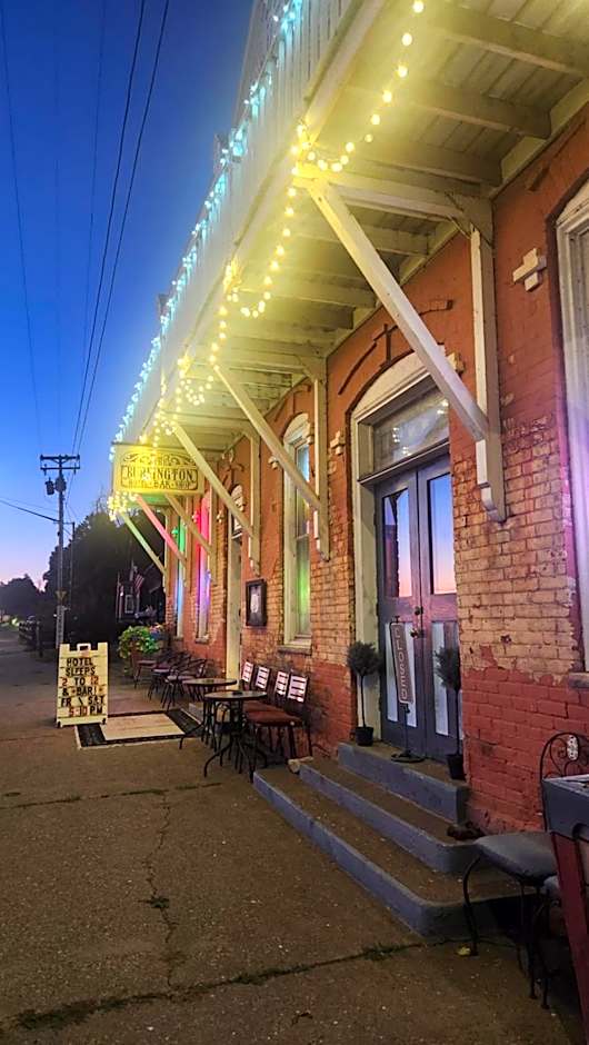The Burlington Hotel & Bar - Alma WI