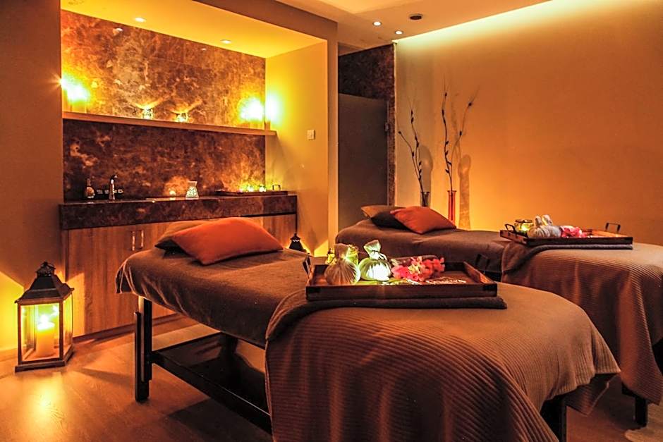 Crystal Springs Beach Hotel