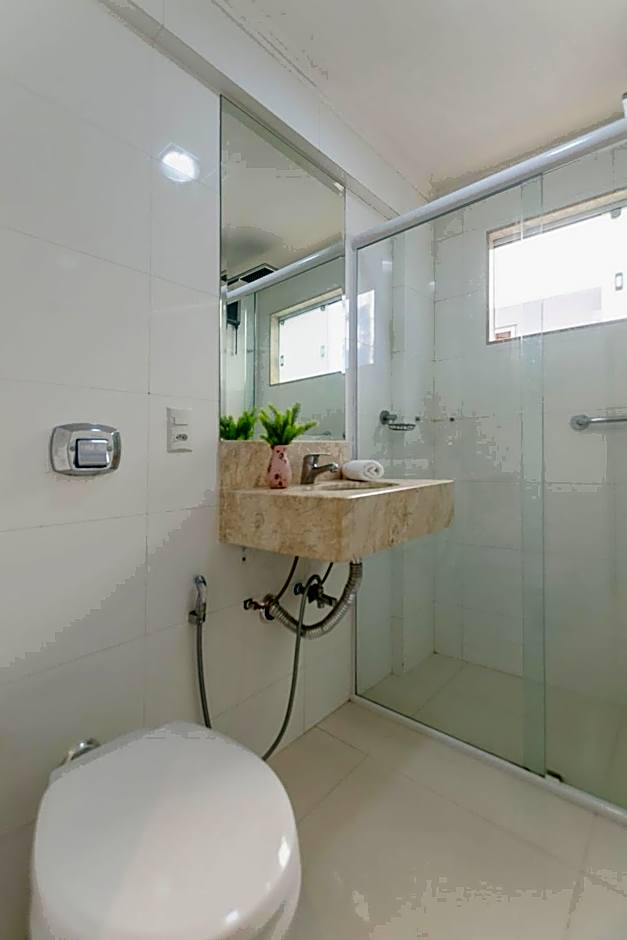 Apartamento pé na areia – 1 min da Praia Central