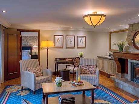 William Holden Two-Bedroom King Suite