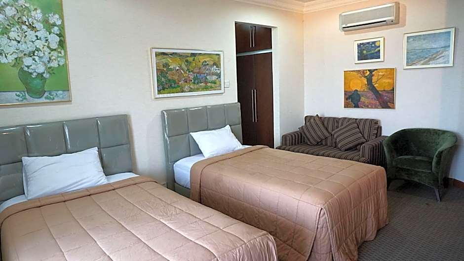 Roosseno Plaza Serviced Apartment