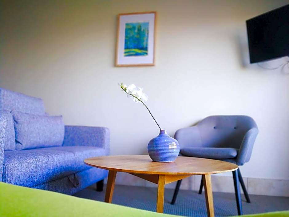 Le Chalet Suisse Motel