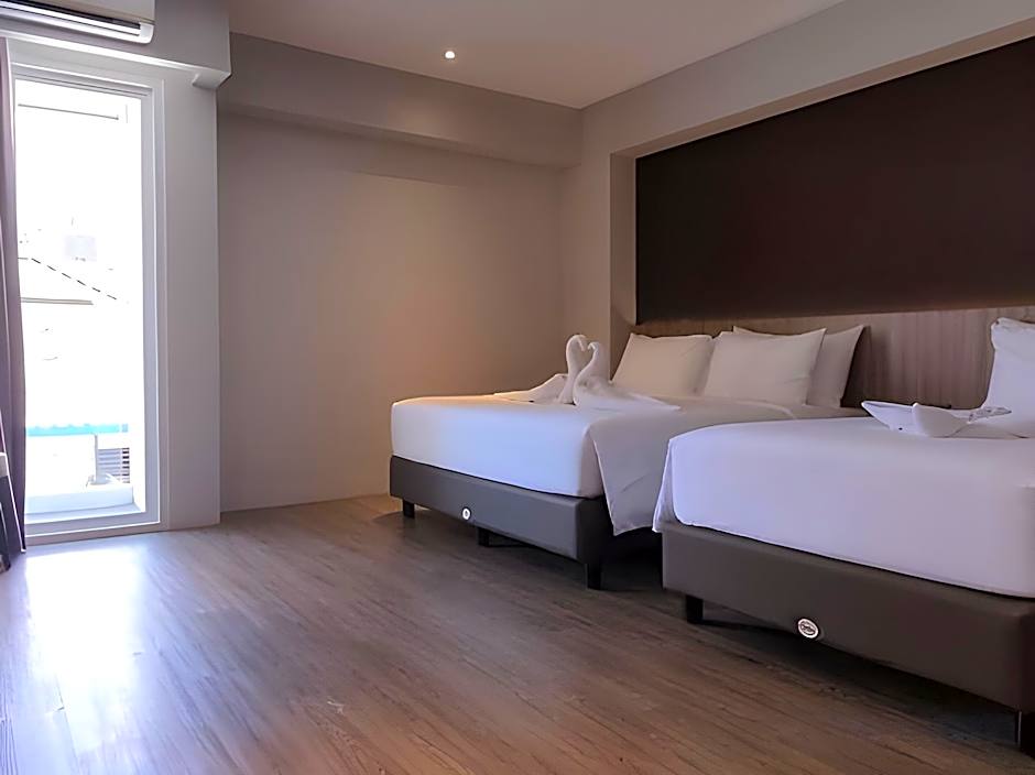 Rogers Hotel Manado