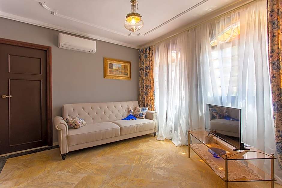 Apartamentos Gaudi Style