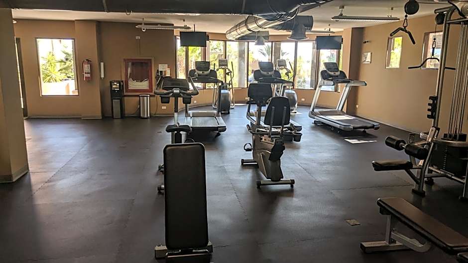 Bella Sirena 305-A - Elegant Oceanview Condo on Beachfront Resort