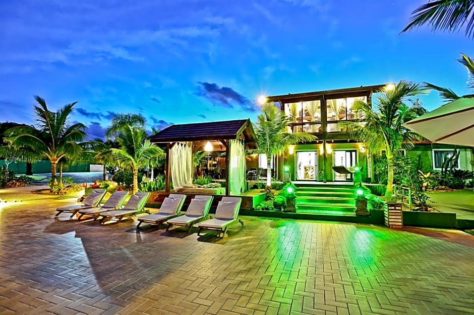 Praia Do Estaleiro Guest House Pousada