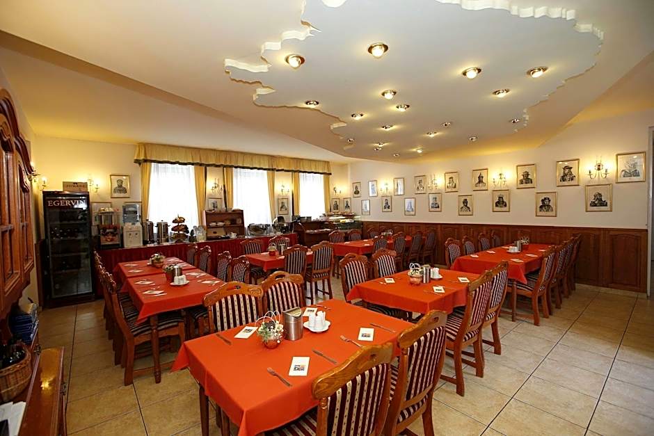 Hotel Korona Eger Wellness and Conference Hotel