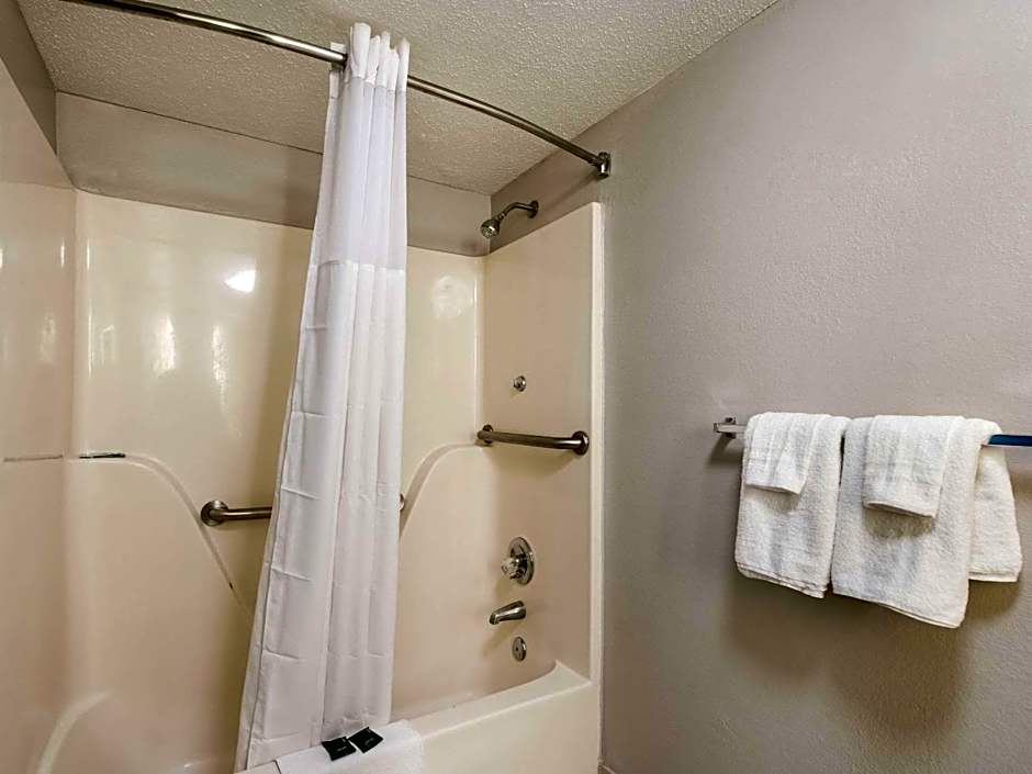 Rodeway Inn Greenwood