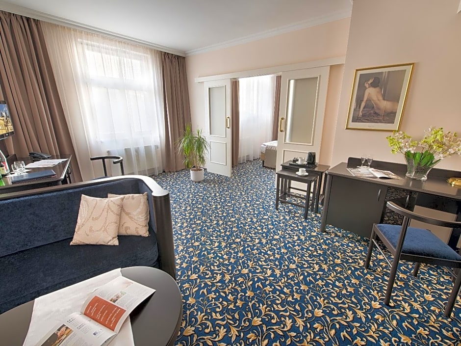 EA Hotel Royal Esprit