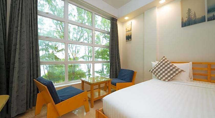 Beach Breeze and spa